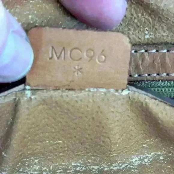 Celine Macadam vintage leather top handle bag. Great condition - gold hardware - Picture 3 of 16